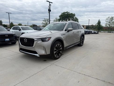Used 2024 MAZDA CX-90 Plug-In Hybrid w/ Premium Plus AWD/4WD image 5