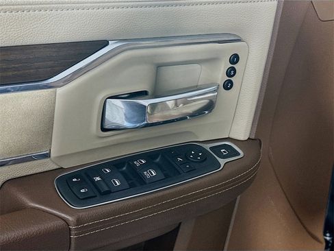 Used 2022 RAM 3500 Laramie image 24
