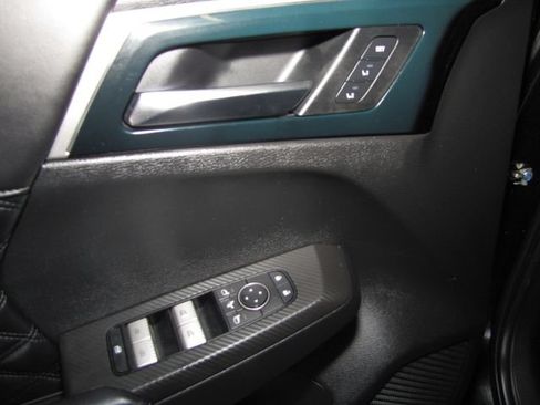 Used 2022 Mitsubishi Outlander SEL AWD/4WD image 11