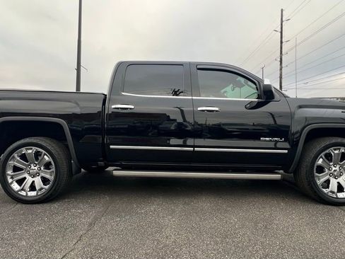 Used 2017 GMC Sierra 1500 Denali w/ Denali Ultimate Package image 9