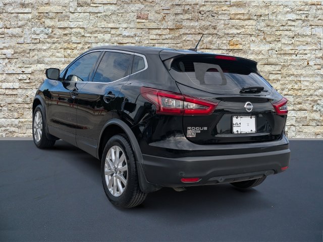 Used 2021 Nissan Rogue Sport S FWD image 4