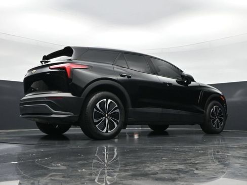 Used 2024 Chevrolet Blazer EV LT AWD/4WD image 40