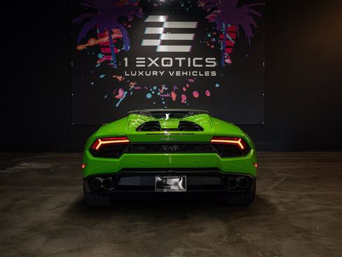 Used 2018 Lamborghini Huracan LP 580-2 RWD image 5