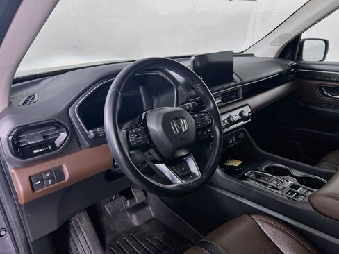 Used 2023 Honda Pilot Elite image 10