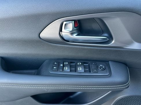 New 2026 Chrysler Voyager LX image 11