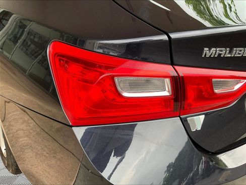 Used 2022 Chevrolet Malibu LS FWD image 22