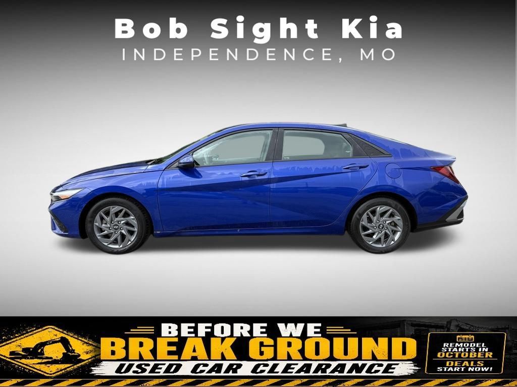 Used 2024 Hyundai Elantra SEL FWD image 5