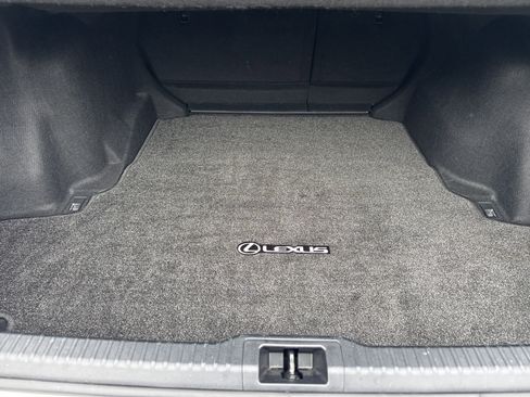 Used 2022 Lexus IS 350 F Sport image 32