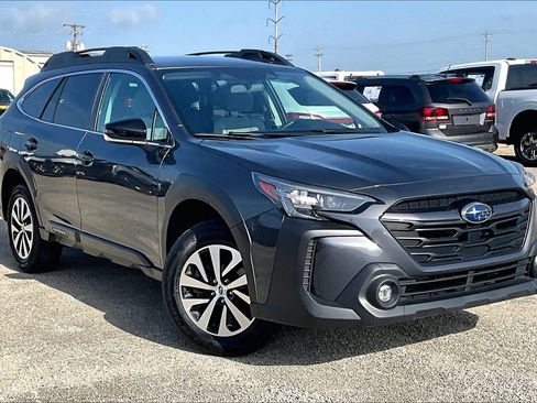 Used 2023 Subaru Outback Premium AWD/4WD image 36