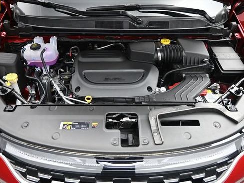 New 2027 Chrysler Pacifica Select w/ Family Tech Group AWD/4WD image 22