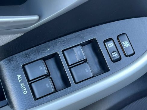 Used 2015 Toyota Prius Two FWD image 13