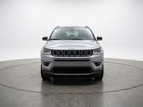 Used 2025 Jeep Compass Limited AWD/4WD image 2
