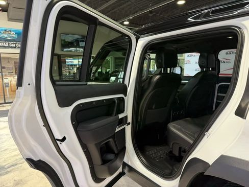 Used 2023 Land Rover Defender 110 S AWD/4WD image 52