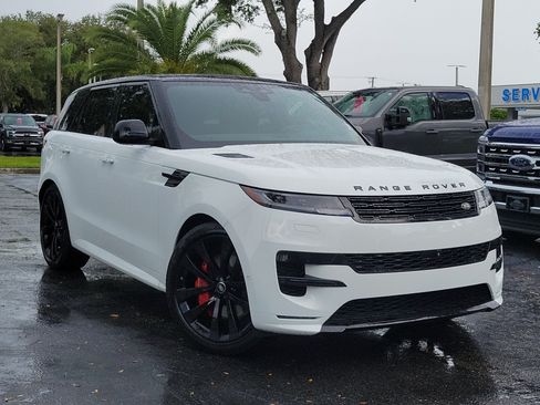 Used 2025 Land Rover Range Rover Sport Dynamic SE AWD/4WD image 8