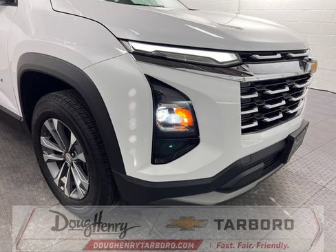 Used 2025 Chevrolet Equinox LT FWD image 9