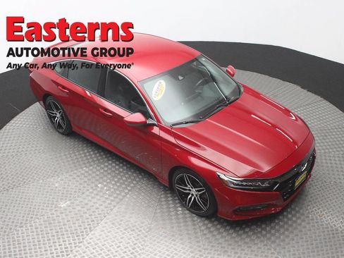 Used 2020 Honda Accord Sport image 3