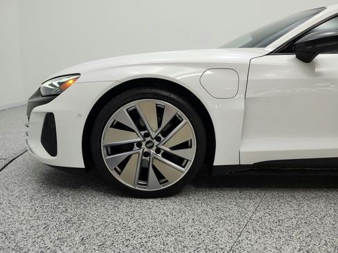 Used 2022 Audi e-tron GT Prestige w/ Prestige Package AWD/4WD image 30