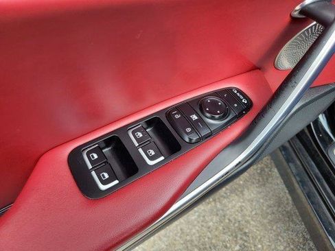 Used 2018 Kia Stinger GT1 RWD image 16
