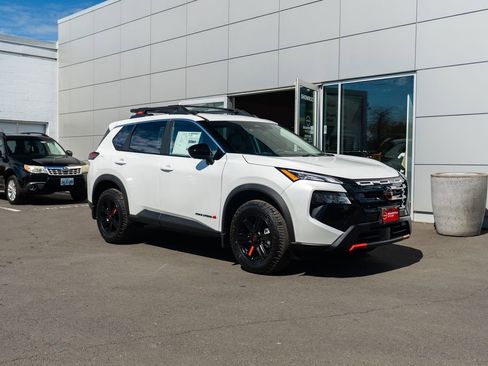 New 2026 Nissan Rogue SV AWD/4WD image 29