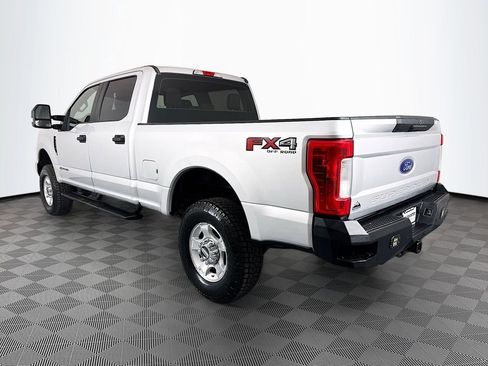 Used 2017 Ford F250 XL w/ Power Equipment Group AWD/4WD image 5