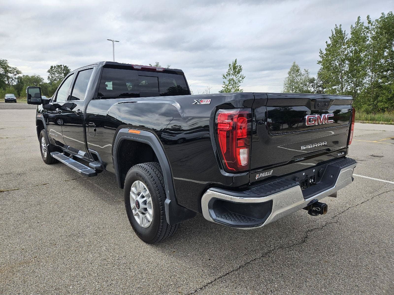 Used 2025 GMC Sierra 2500 SLE w/ Preferred Package AWD/4WD image 5