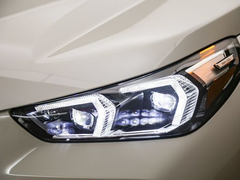 Certified 2023 BMW X1 xDrive28i w/ Convenience Package AWD/4WD image 8