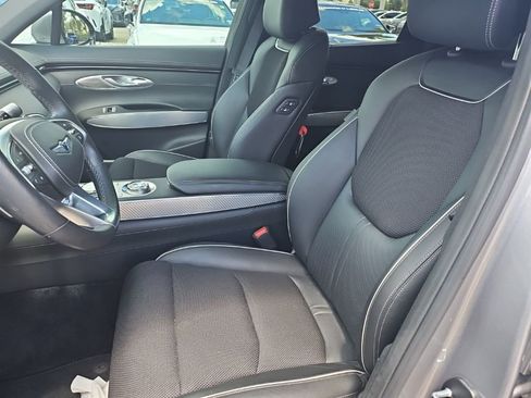 Used 2025 Genesis GV70 2.5T w/ Sport Prestige Package AWD/4WD image 15