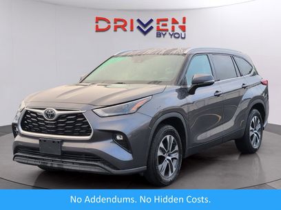 Used 2022 Toyota Highlander XLE