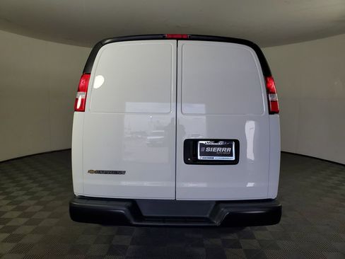 New 2026 Chevrolet Express 2500 image 5