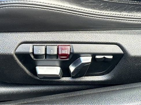 Used 2020 BMW M4 Coupe w/ Competition Package RWD image 30