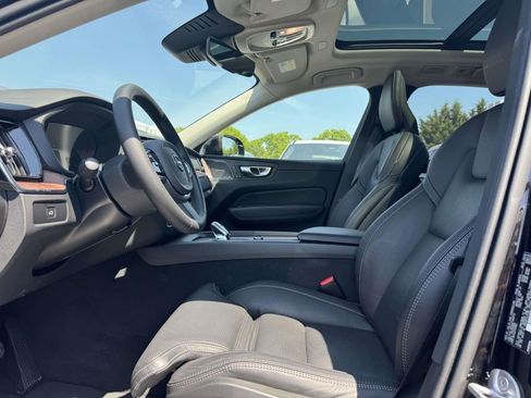 Used 2023 Volvo XC60 B5 Ultimate w/ Climate Package AWD/4WD image 16