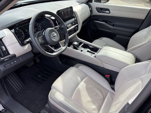 Used 2022 Nissan Pathfinder SL w/ SL Premium Package image 13