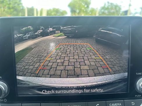 Used 2024 Nissan Altima 2.5 SV FWD image 24