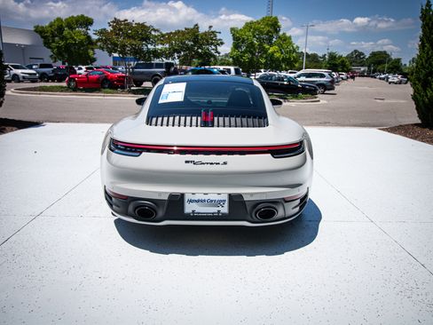 Used 2024 Porsche 911 Carrera S RWD image 9