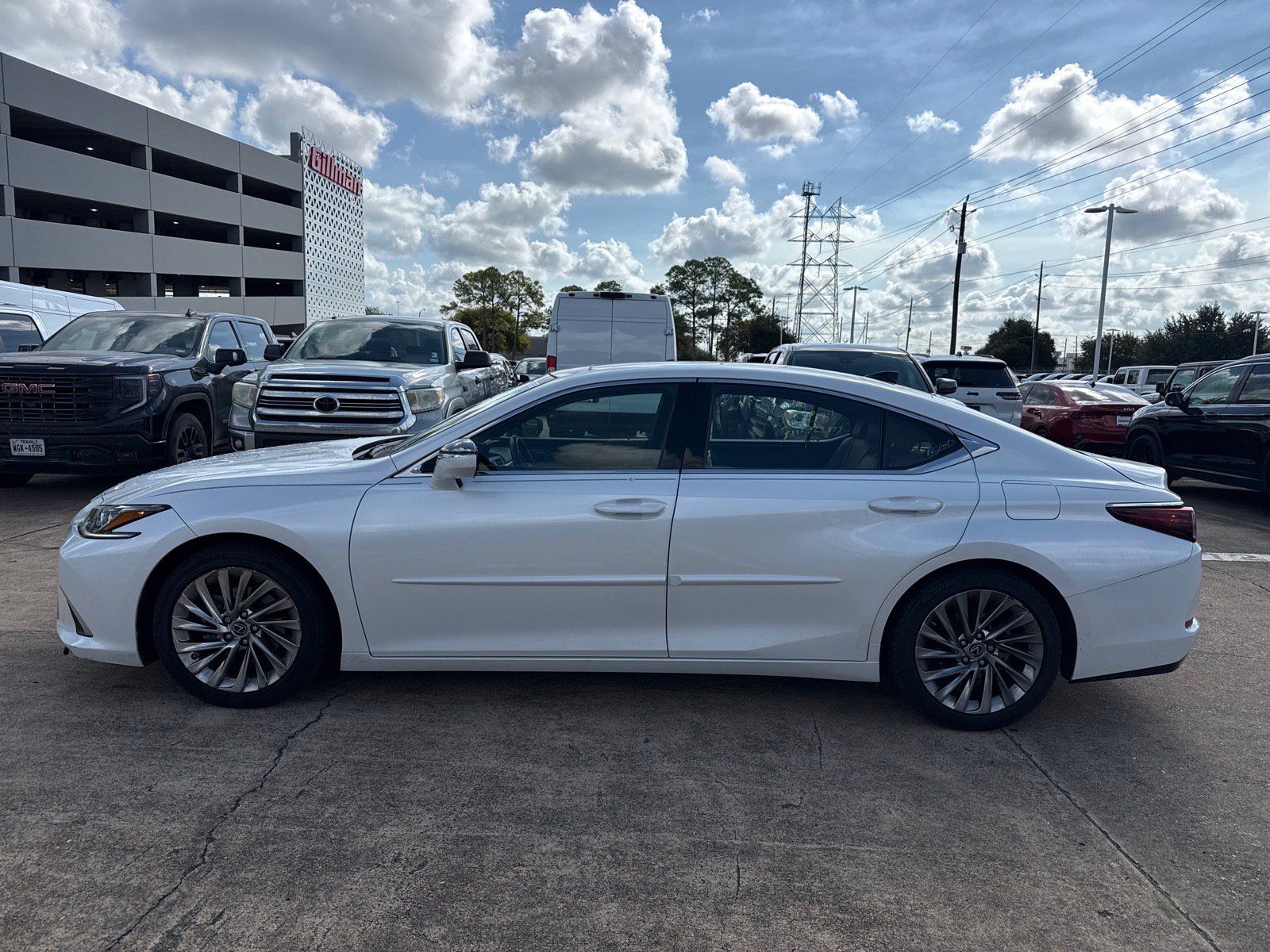 Used 2019 Lexus ES 350 w/ Accessory Package FWD image 5