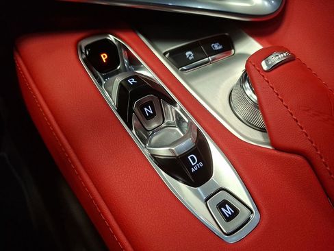 Used 2024 Chevrolet Corvette Stingray Preferred Cpe w/ Z51 Performance Package image 12