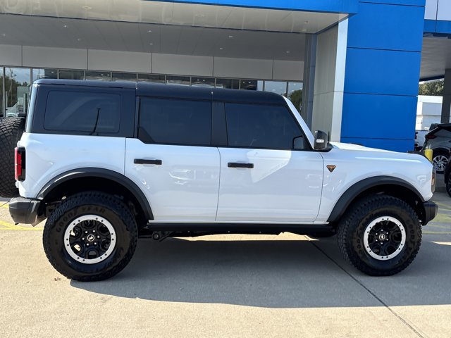 Used 2025 Ford Bronco Badlands AWD/4WD image 2