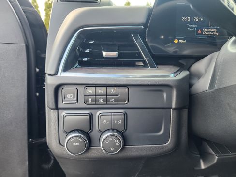 New 2026 Chevrolet Suburban LS image 26