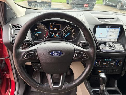 Used 2017 Ford Escape Titanium w/ Equipment Group 301A AWD/4WD image 12