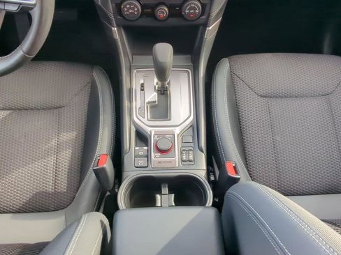 Used 2023 Subaru Forester Premium image 18