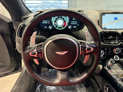 Used 2020 Aston Martin V8 Vantage Coupe image 33