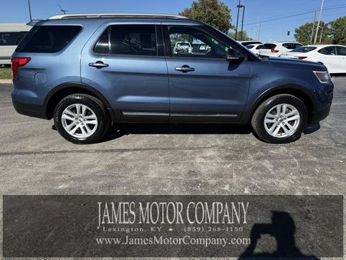 Used 2018 Ford Explorer XLT w/ Equipment Group 201A image 4