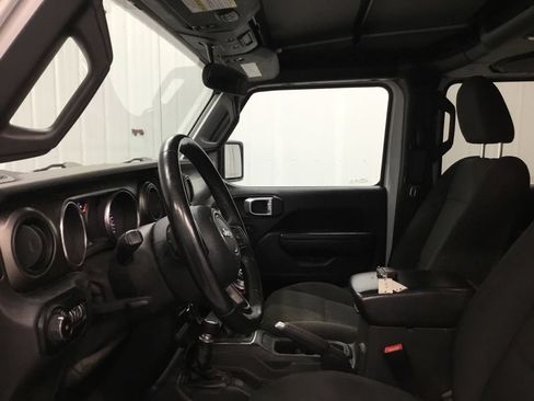 Used 2018 Jeep Wrangler Unlimited Sport S AWD/4WD image 5