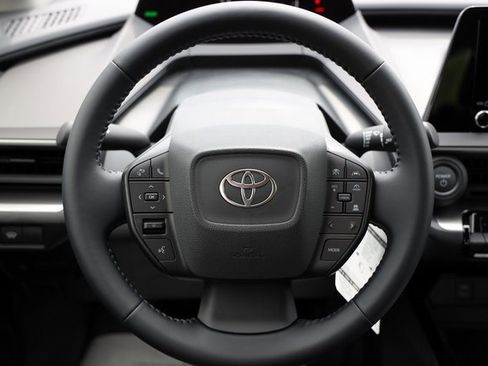 New 2026 Toyota Prius LE image 13