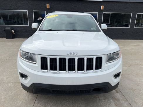 Used 2016 Jeep Grand Cherokee Laredo w/ Quick Order Package 23E image 2