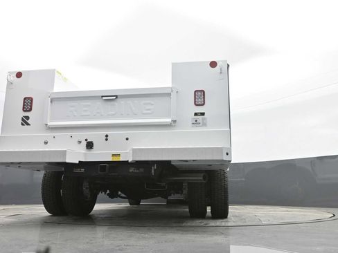 New 2023 Ford F550 4x4 Regular Cab Super Duty image 33