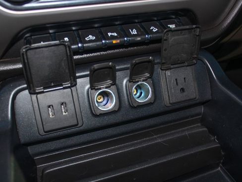 Used 2019 GMC Sierra 2500 Denali w/ Duramax Plus Package image 25