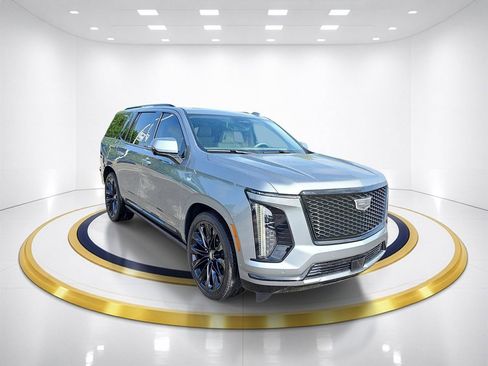 Certified 2026 Cadillac Escalade Platinum Sport w/ LPO, ONYX Package AWD/4WD image 3