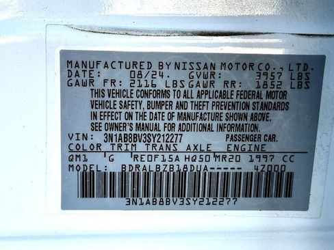 Used 2025 Nissan Sentra S FWD image 32