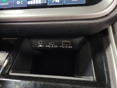 Used 2024 Subaru Legacy Limited AWD/4WD image 17